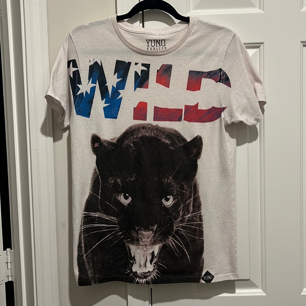 Wild Panther Graphic Tee - Picture 1 of 3